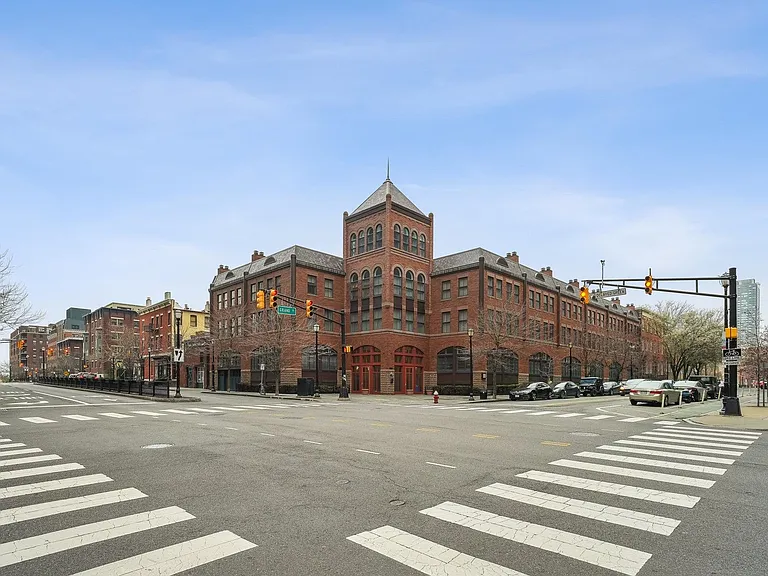 61 Grand St #2C — Photo 13