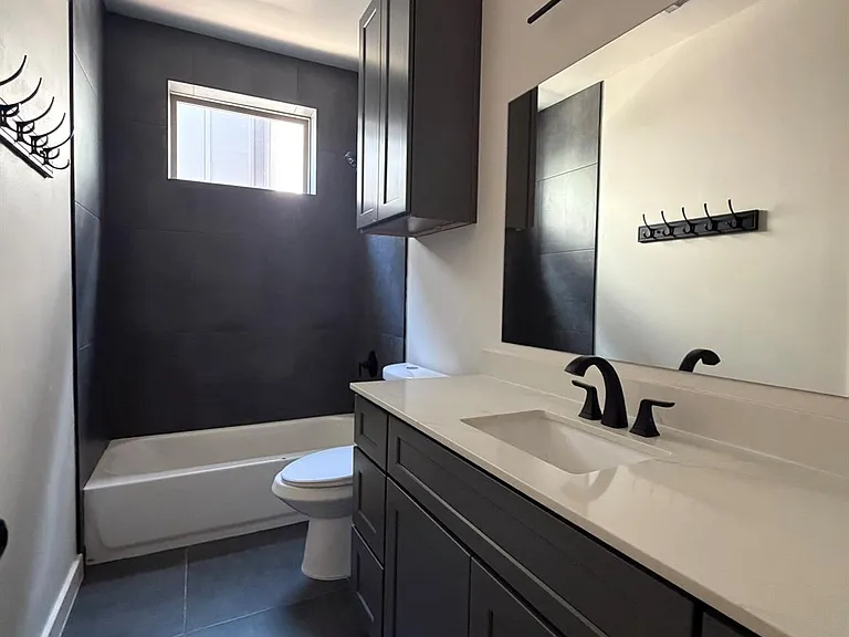 13114 Honey Suckle Ridge Ln — Photo 16
