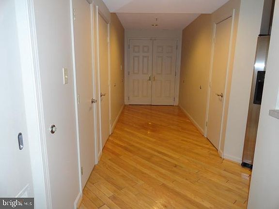 2nd image of 250 President St Unit 402