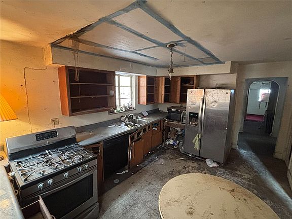 4th image of 1626 Painters Run Rd