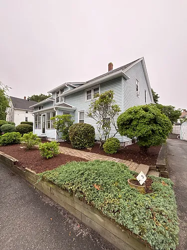18 Prunier St #16 Photo 1