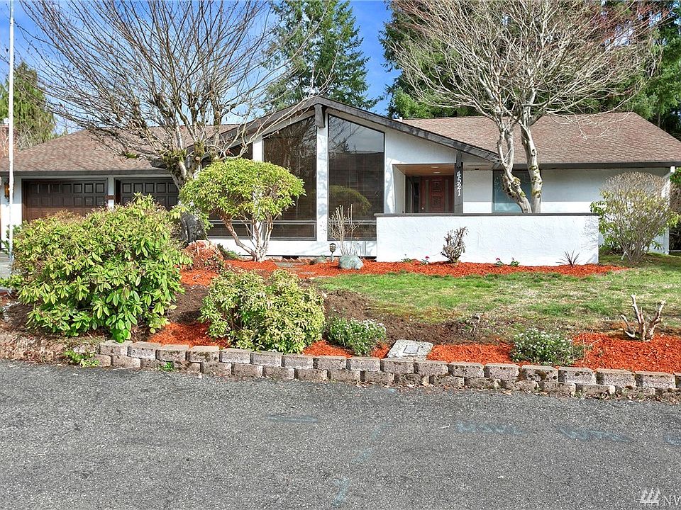 1st image of 4521 107th Pl NE