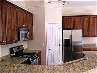 3rd image of 5232 Calais Cir