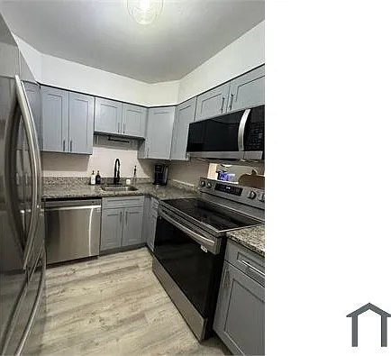 2 bed, $2,500 — Photo 2