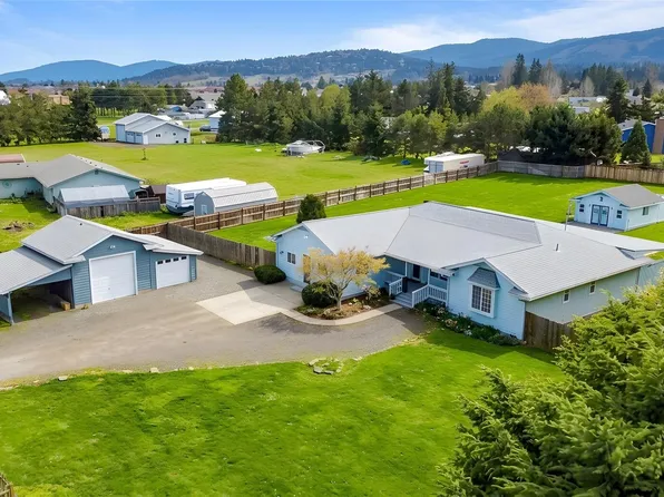 787 N Kendall Road, Sequim, WA 98382
