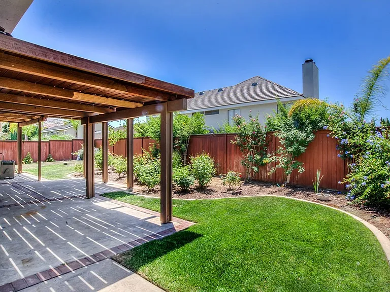 4546 E Blue Jay Ave — Photo 37