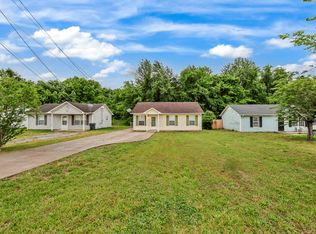 634 Stateline Rd, Oak Grove, KY 42262