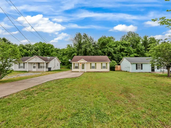 634 Stateline Rd, Oak Grove, KY 42262