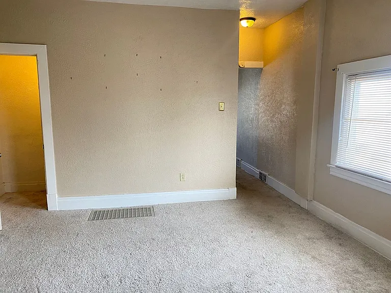 300 W 13th Ave — Photo 5