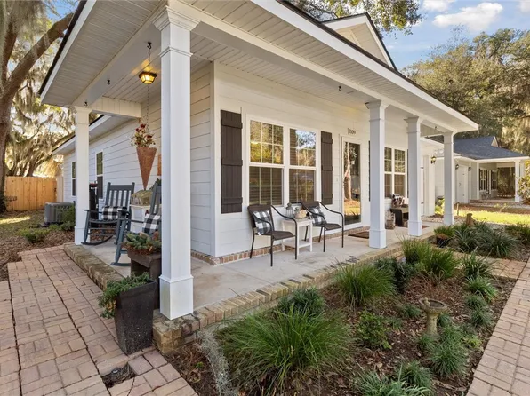 1109 E Broad St, Darien, GA 31305