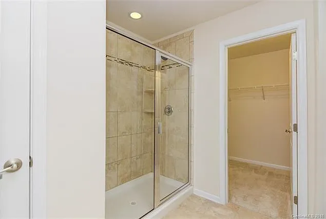 5620 Selkirkshire Rd — Photo 22