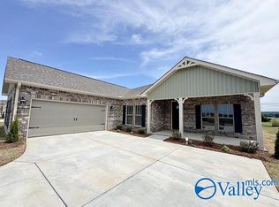 1055 Maplehurst St, Decatur, AL 35603