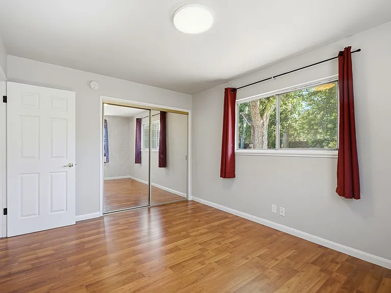 1835 Sandalwood Dr — Photo 13