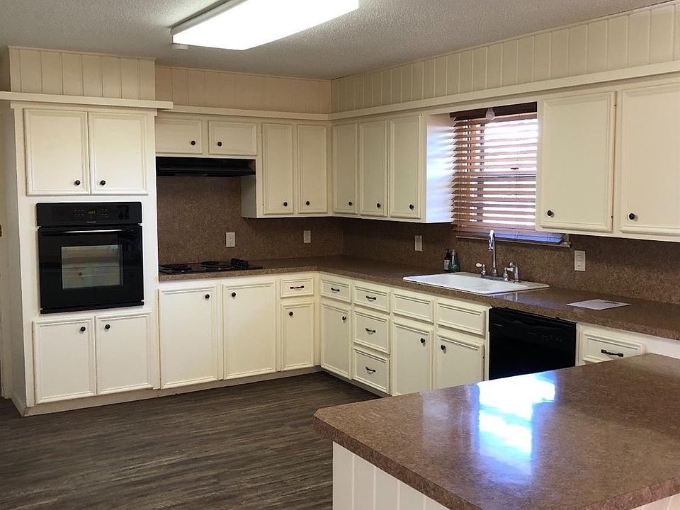 2nd image of 5206 8th St