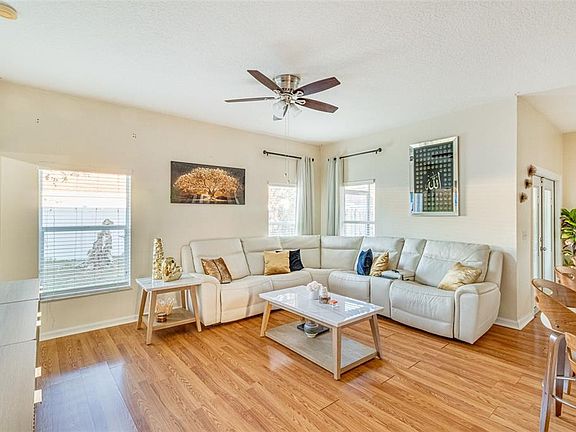 3rd image of 763 Star Pointe Dr