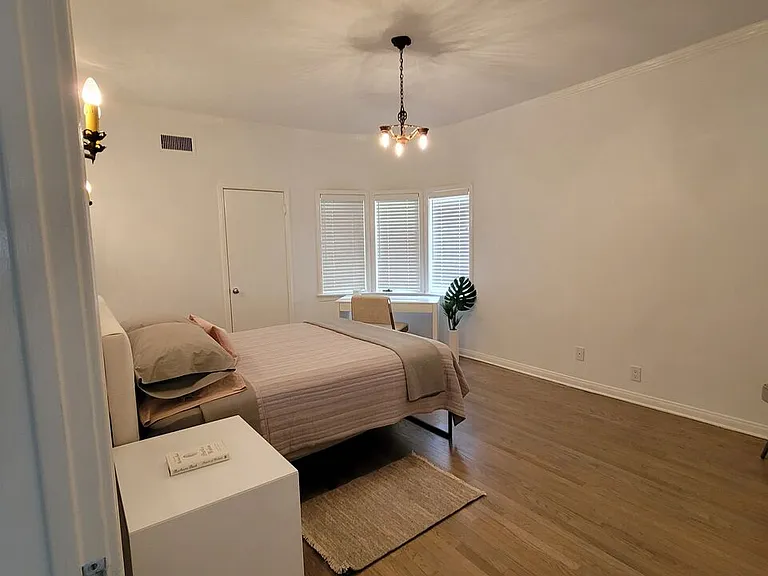 1326 N Londonderry View Dr #5 — Photo 14