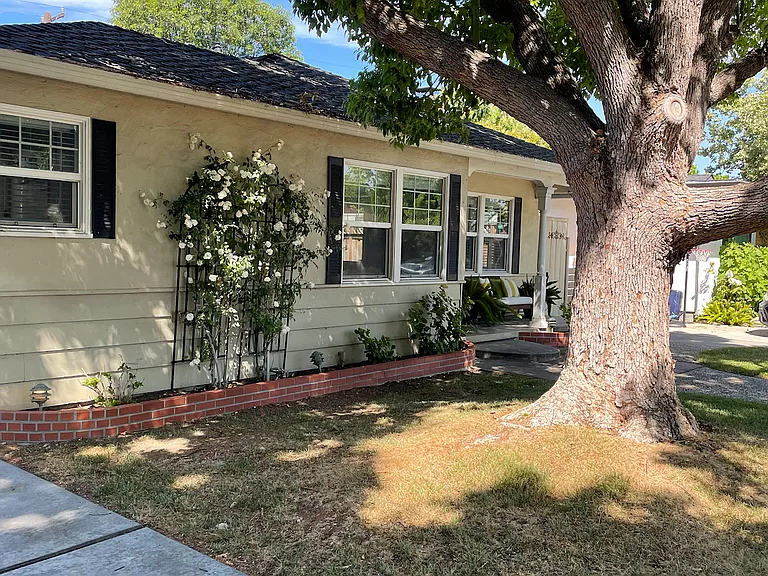 2067 Jonathan Ave — Photo 41