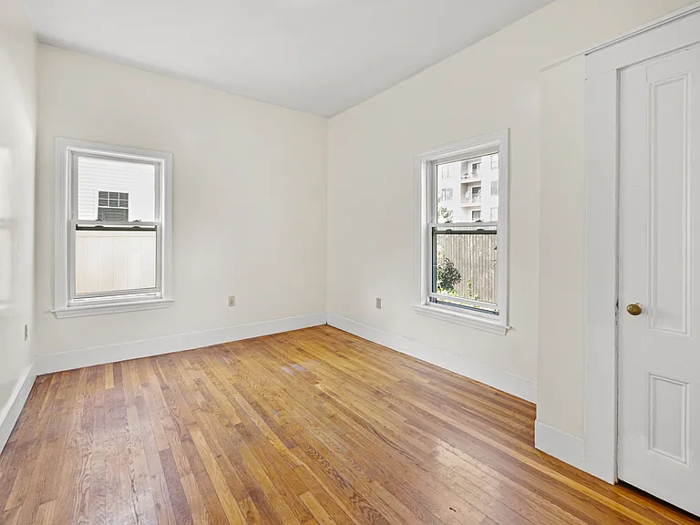 8 Richardson St — Photo 14