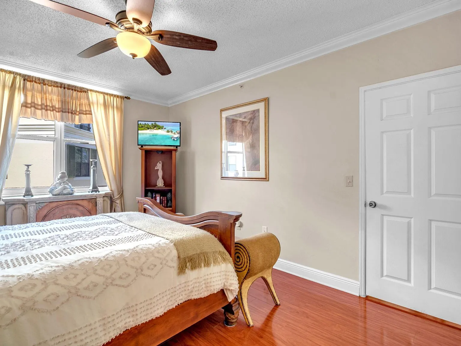1 bed, 1.0 bath, 756 sqft, $2,600 — Photo 3