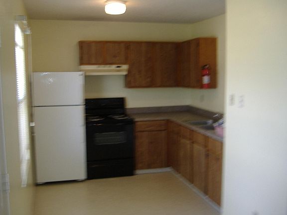 4th image of 631 J St APT 2
