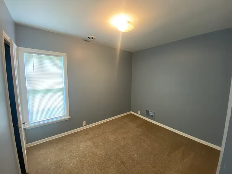 211 12th St #2 — Photo 3