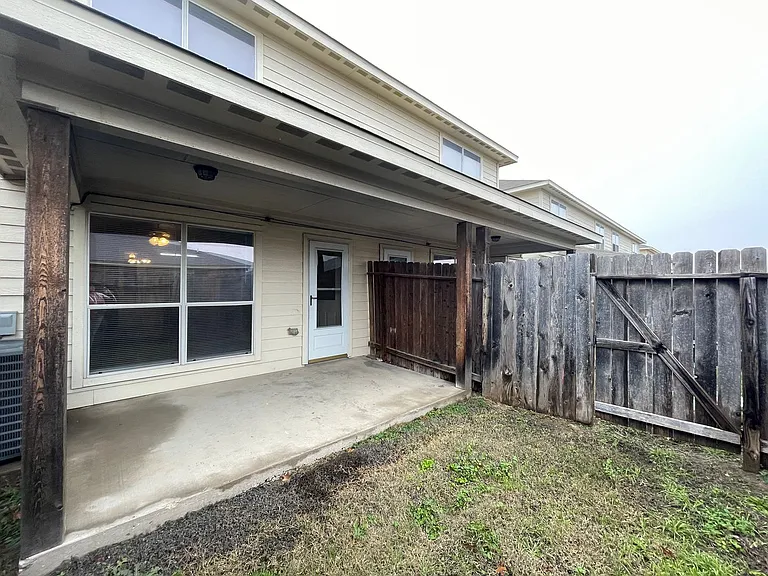 4006 Cambridge Dr — Photo 26
