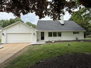 1451 Fairhaven Blvd, Elm Grove, WI 53122