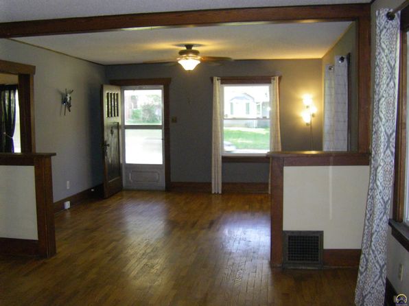 2622 SW 10th Ave, Topeka, KS 66604