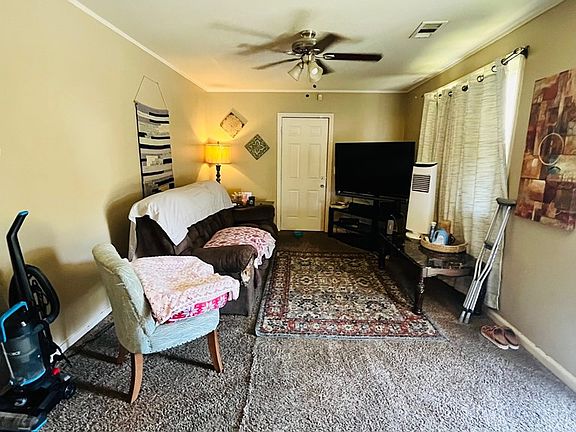 3rd image of 481 Harold St