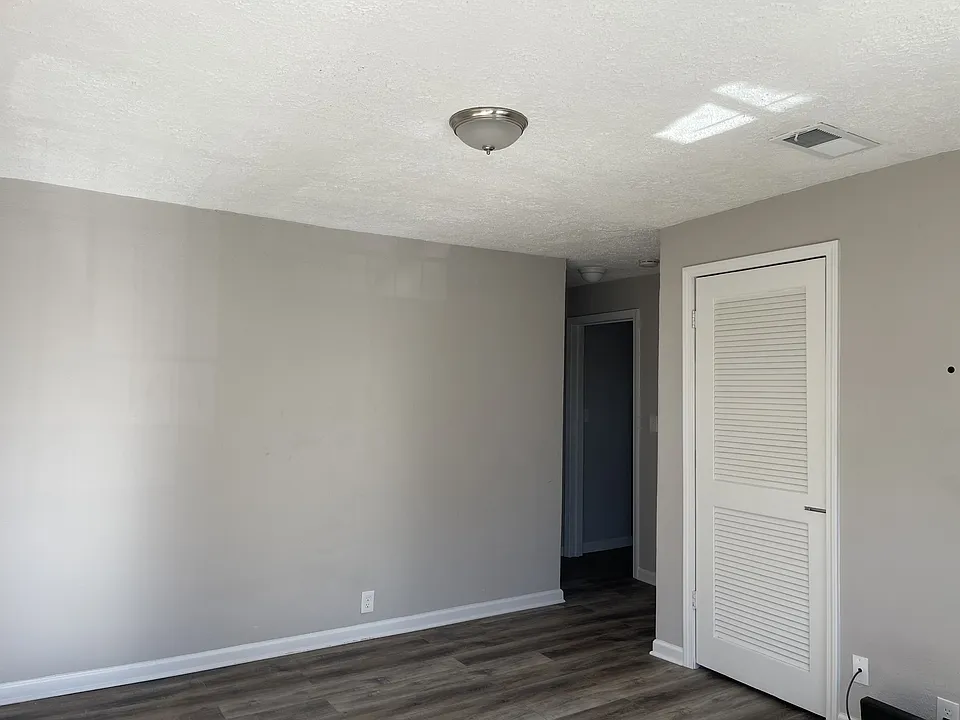 865 Fox St NW #7