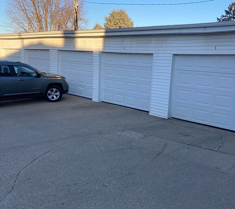 2nd image of 1819 S Lakeport St #12-00