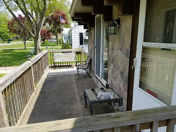 5th image of 29 Gordon Blvd