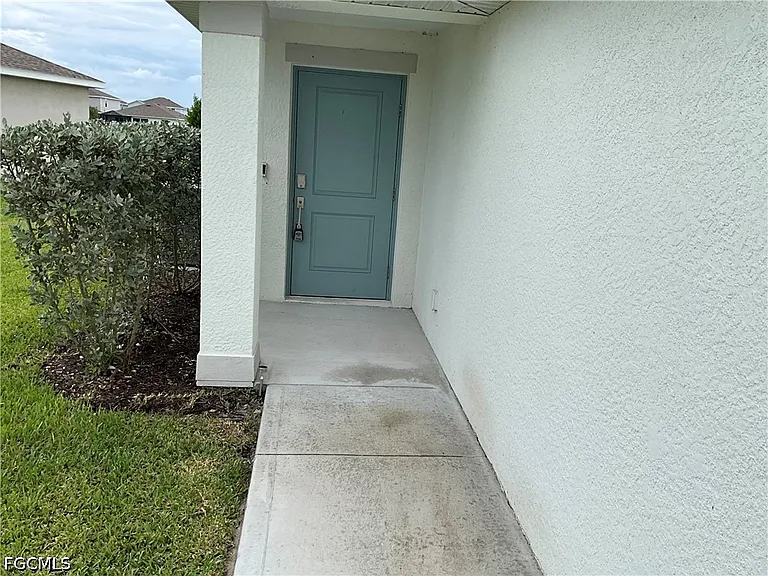 12245 Savanna Lakes Blvd — Photo 2