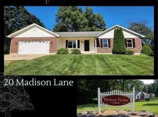 20 Madison Ln, Hawk Point, MO 63349