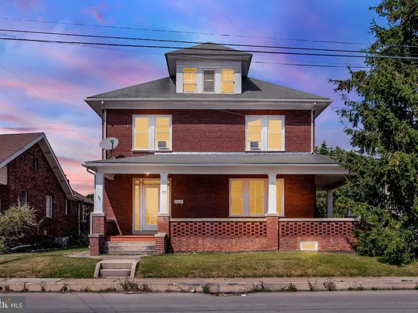 655 3rd St, Hanover, PA 17331
