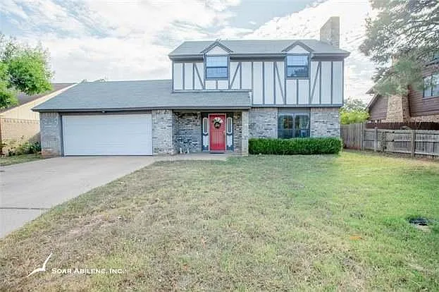 725 Parsons Rd — Photo 1