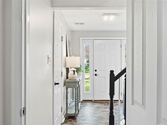 2nd image of 2787 Drake Ct
