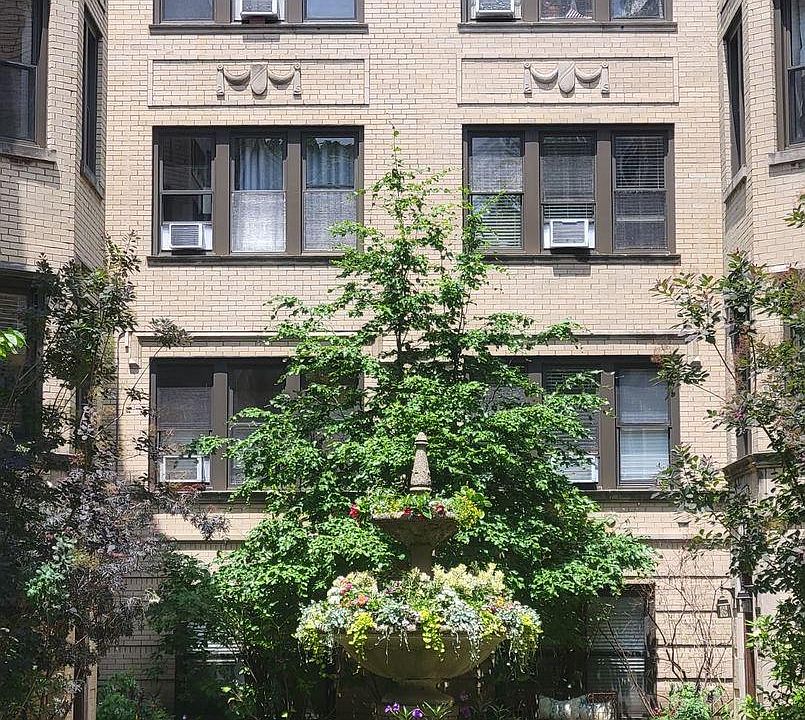 1st image of 1534 W Fargo Ave APT 2N