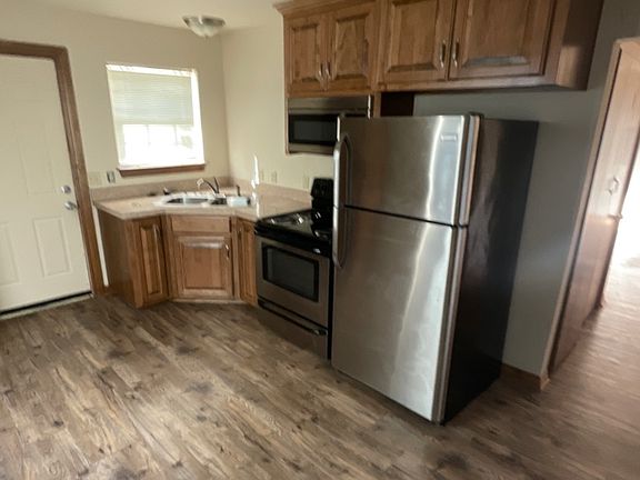 2nd image of 312 W Main St