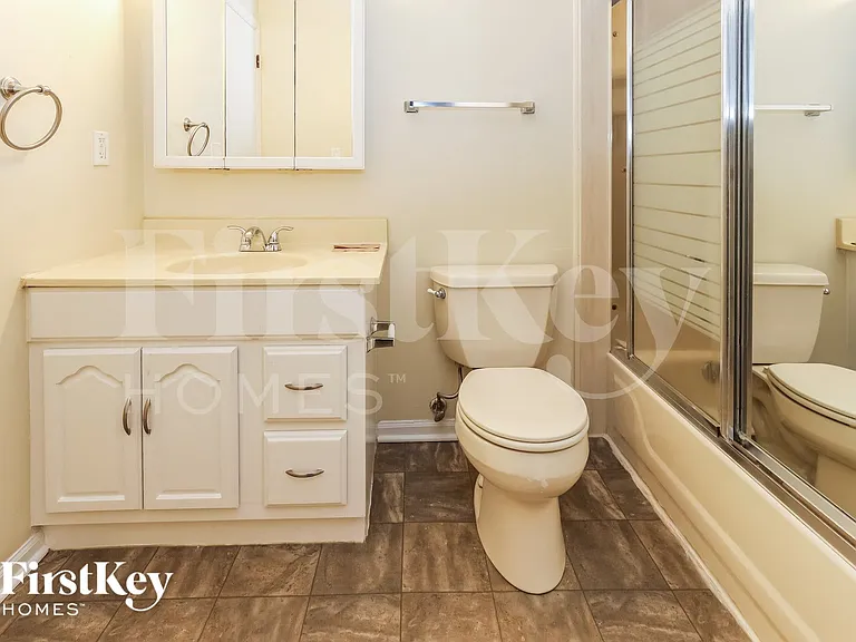 800 Shady Ln — Photo 11