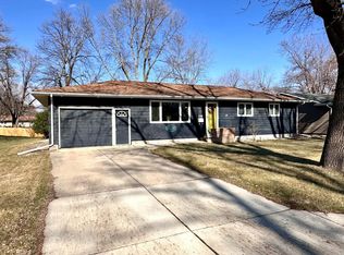 306 N Elm St, Marshall, MN 56258