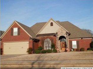 2414 Della St, Hernando, MS 38632