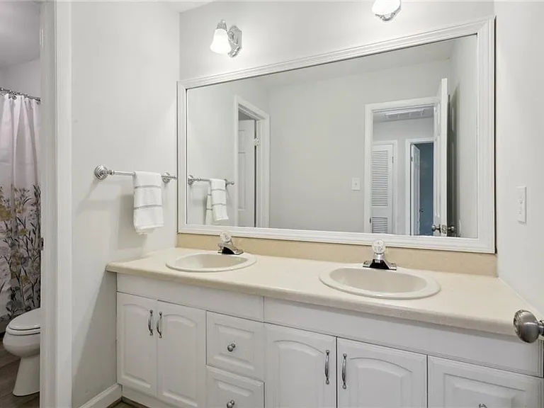 6442 Duquesne Pl — Photo 20