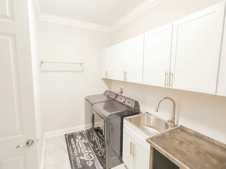 9841 Cabernet Ave — Photo 28