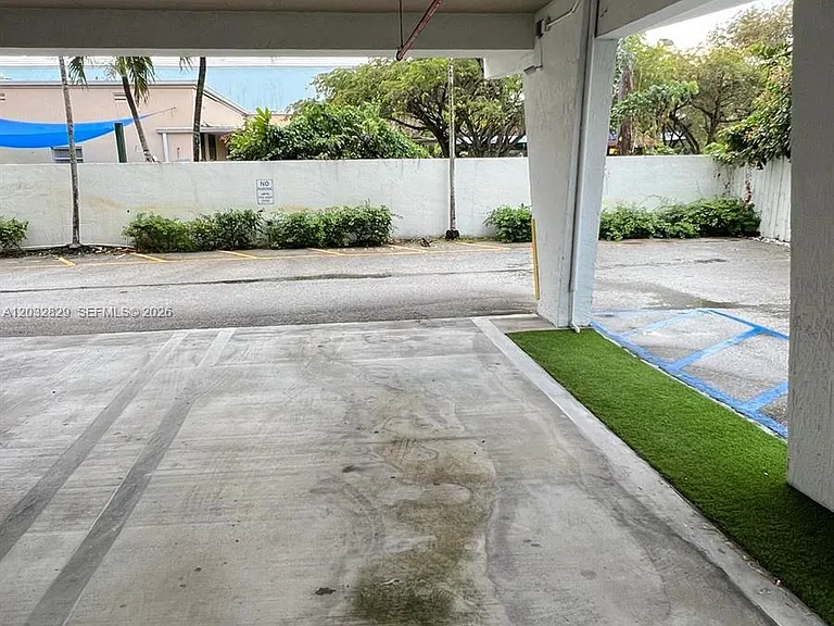 1650 Brickell Ave #206 — Photo 33