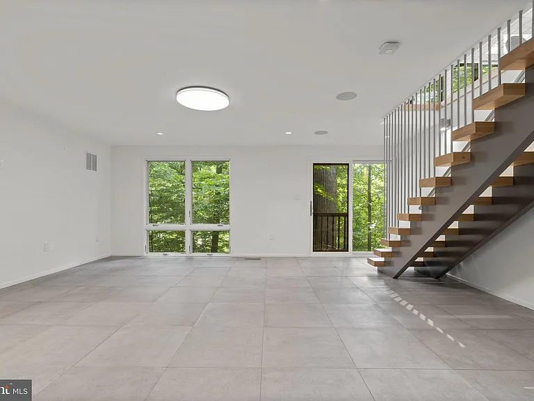 5517 Mohican Rd — Photo 38