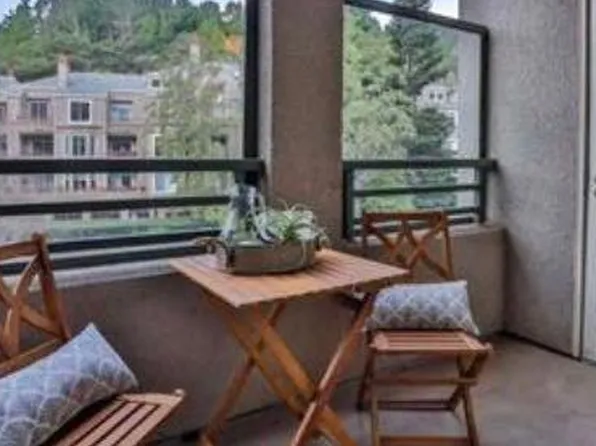 180 Caldecott Ln, Oakland, CA 94618