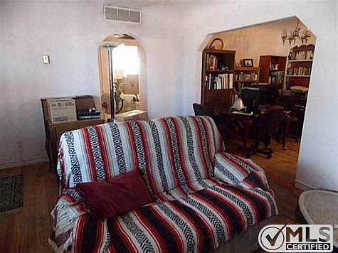 5th image of 3805 La Luz Ave