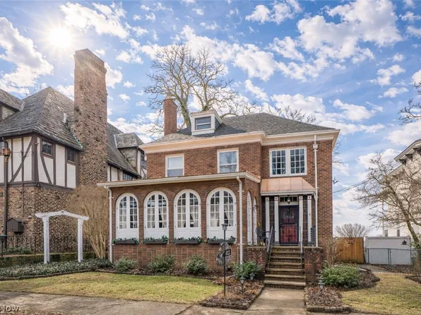 411 4th St NE, Massillon, OH 44646