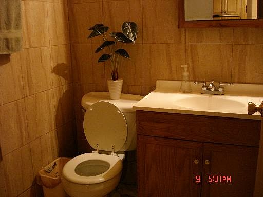 4th image of 7334 N Honore St Unit C